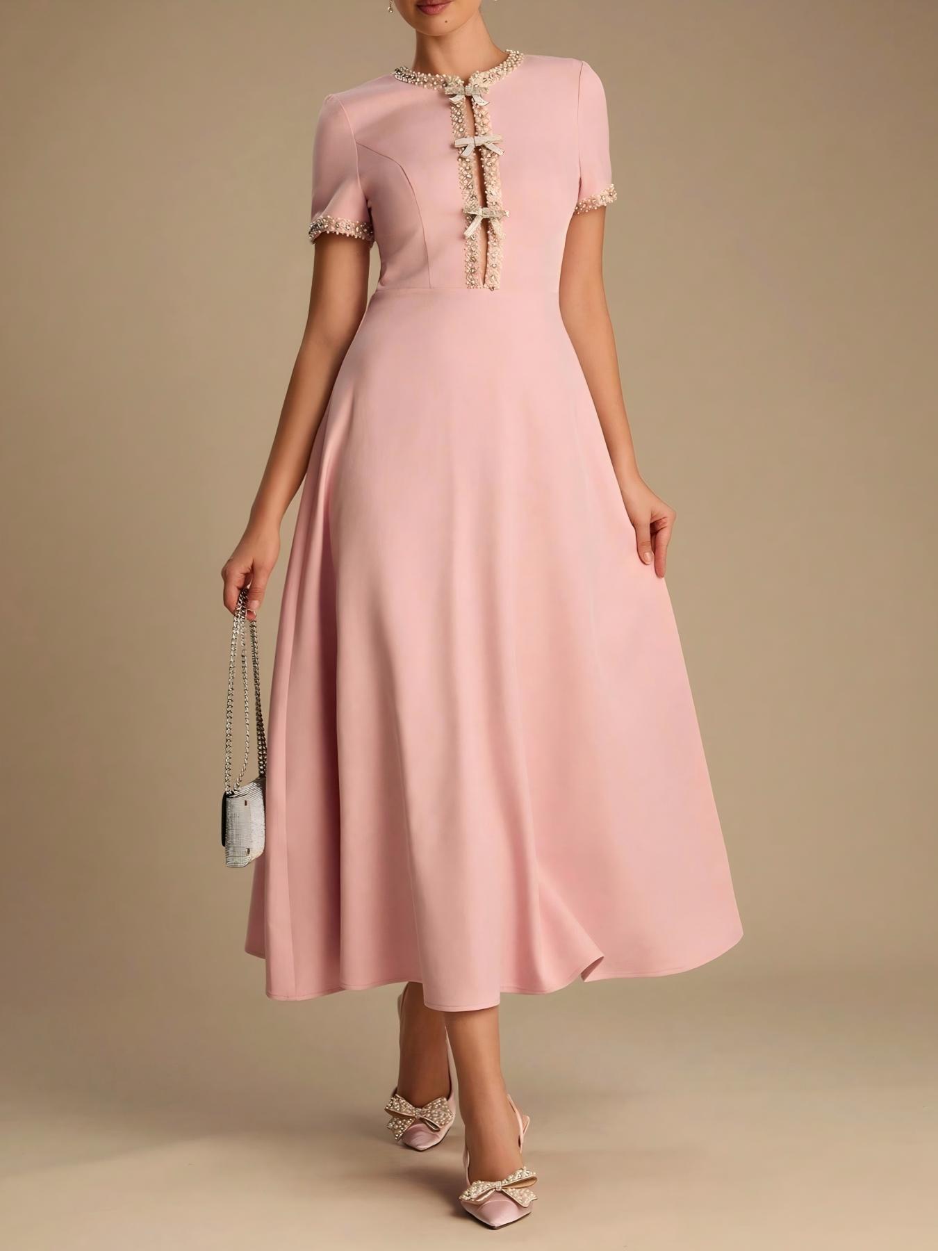 BELORIQUE dresses everyday moments with ease